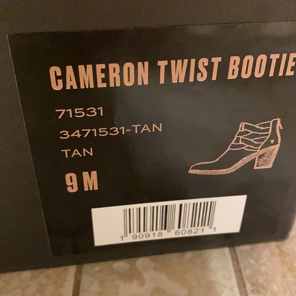 Frye “Cameron” Twist Booties - Picture 6 of 6